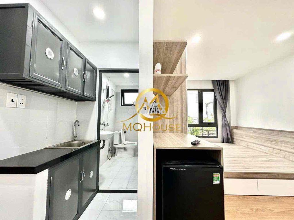Chdv_balcony_full nt_đón nắng tự nhiên_thoáng mát_ra vào vân tay - 4