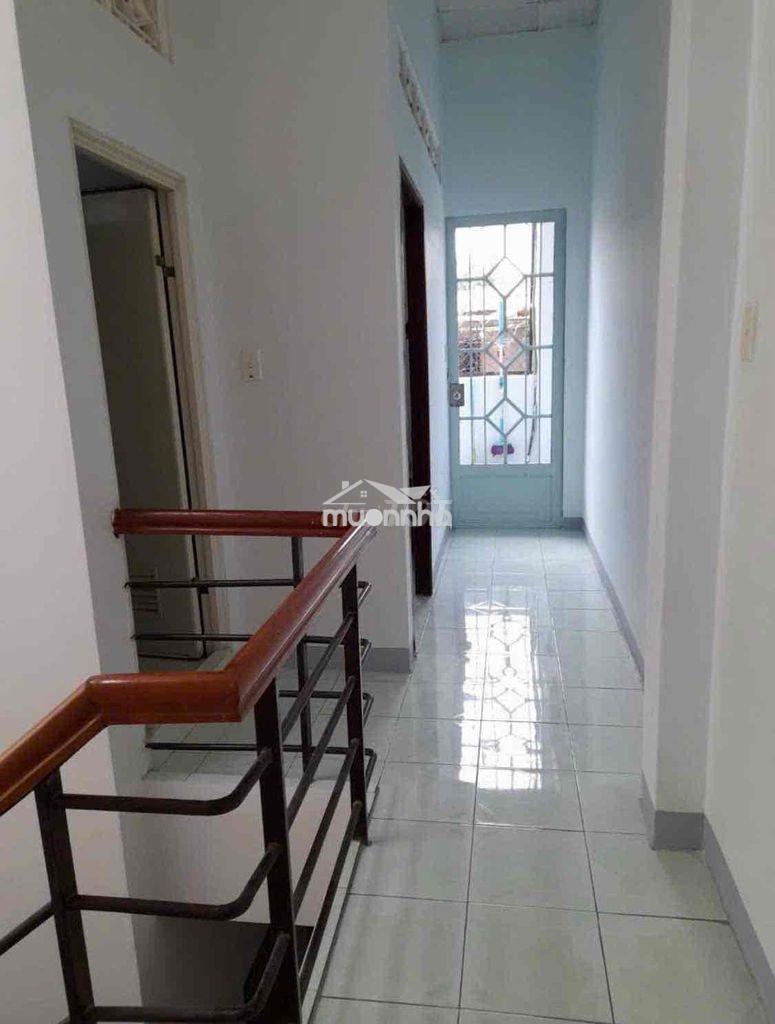 Bán nhà khu dân cư hiện hũu gần trung tâm quận 7