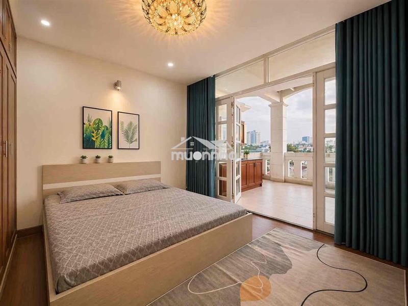 Cho thuê penthouse 1pn tách bếp view sài gòn
