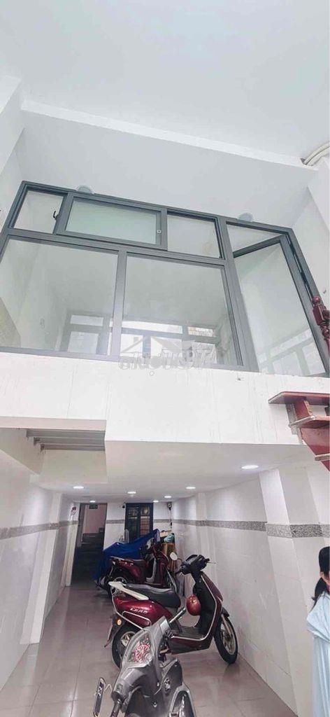 Siêu phẩm chdv  khu phan xích long - 11 phòng - dòng tiền 600tr - 8,8t - 3