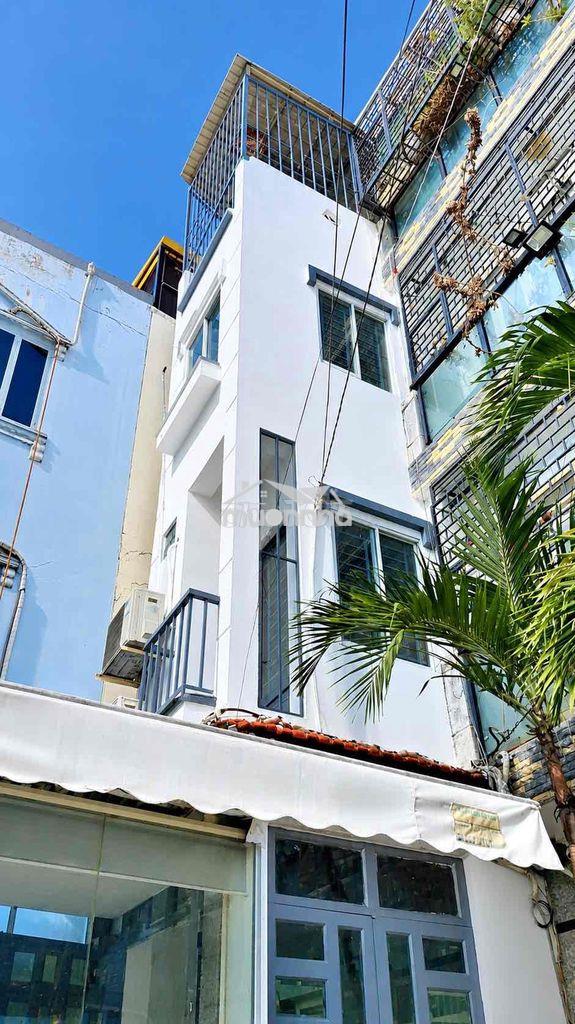 Ô tô đậu cửa hẻm thông - khu riêng biệt 3 căn nhà - sân đậu 5 xe - 2