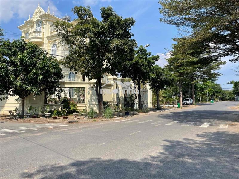 Siêu biệt thự view sông 1.300m sản phẩm hiếm giá đầu tư bền lâu 32 tỷ