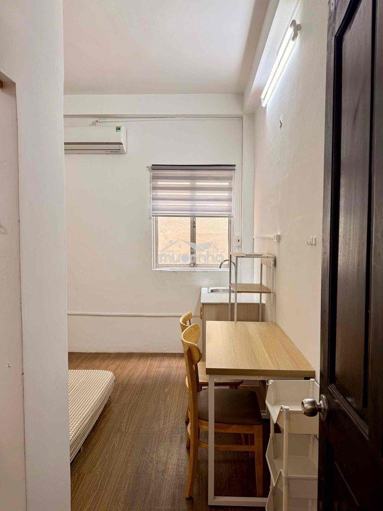 Thang máy - studio cửa sổ - mặt tiền dakao quận 1 - full nội thất
