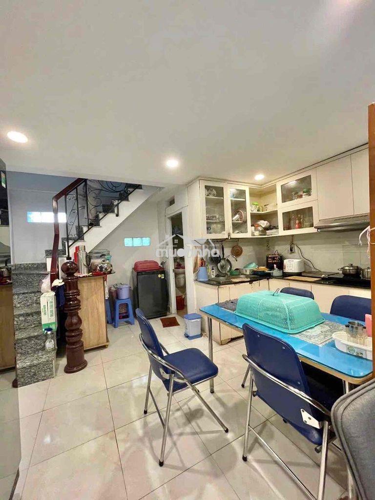 Ngã tư phú nhuận nhà 4 tầng hẻm xe hơi, 4 ngủ, giá tốt