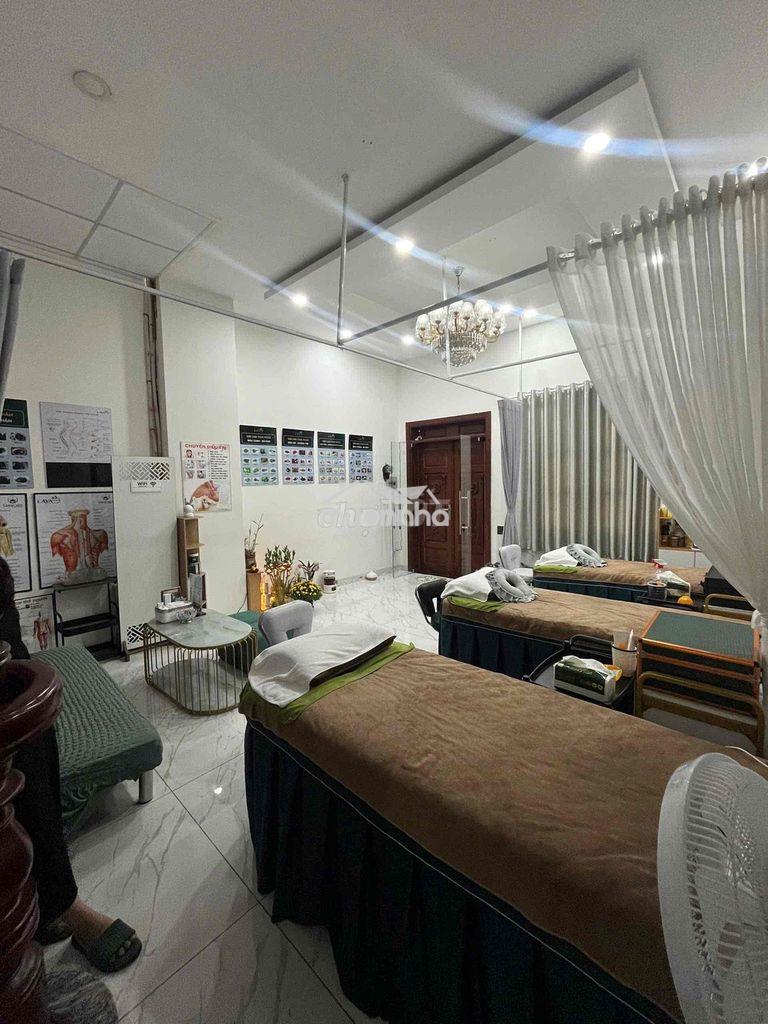 Cho thuê tầng trệt 100m2 có máy lạnh 15triệu lối đi riêng
