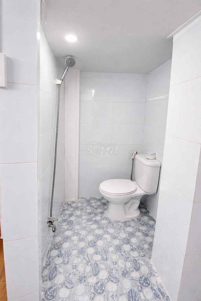 Phòng trọ 4 triệu gần bitexco q1 - 4