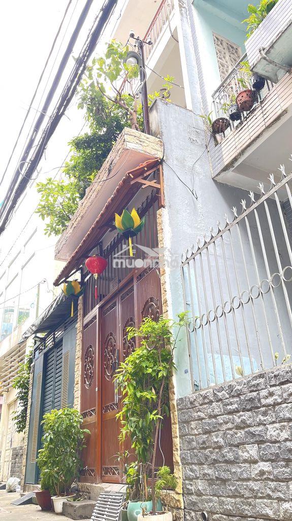 Nhà hẻm xe hơi phố thời trang và ăn uống trần quang diệu, quận 3