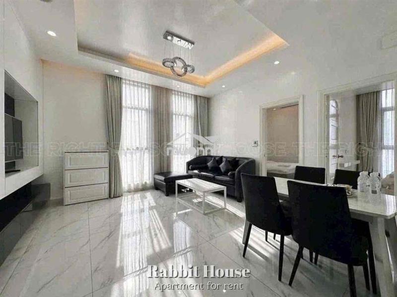 Căn hộ 2pn 80m2 - dọn dẹp phòng_bảo vệ lễ tân_thang máy đầy đủ_ngay q1