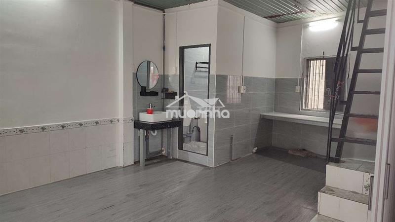 Chính chủ cho thuê nhà hẻm 571 phạm văn bạch, có máy lạnh