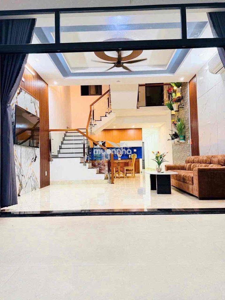 Nhà đẹp 3 tầng đường trịnh lỗi, khu nva 5pn khépn kín 40tr