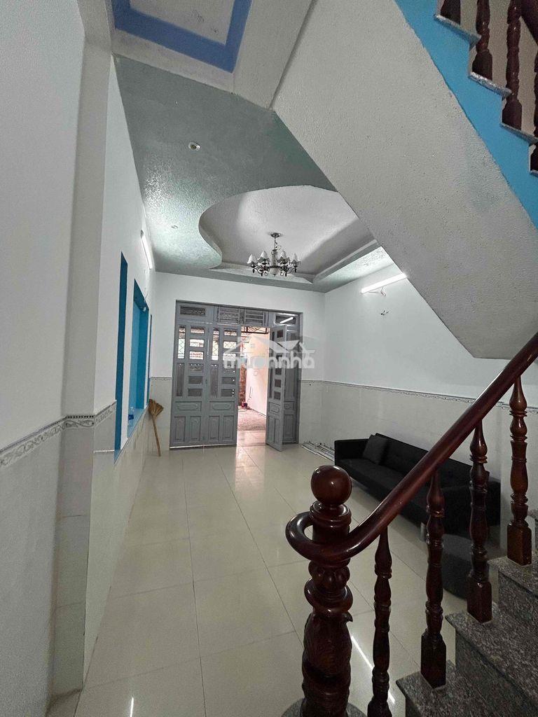 Cho thuê nhà trống - 4 phòng ngủ - 2