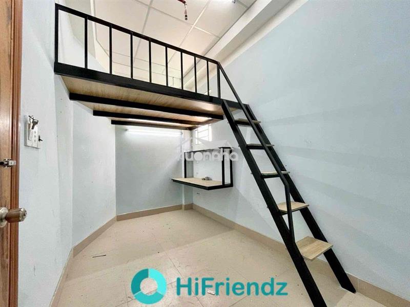 Duplex cửa sổ trời gần dh văn hiến giá rẻ