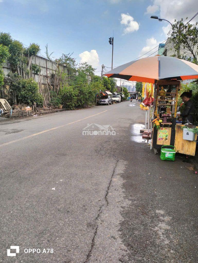 Phòng trọ quận 4 giá rẻ, có máy lạnh, tolet bên trong - 3
