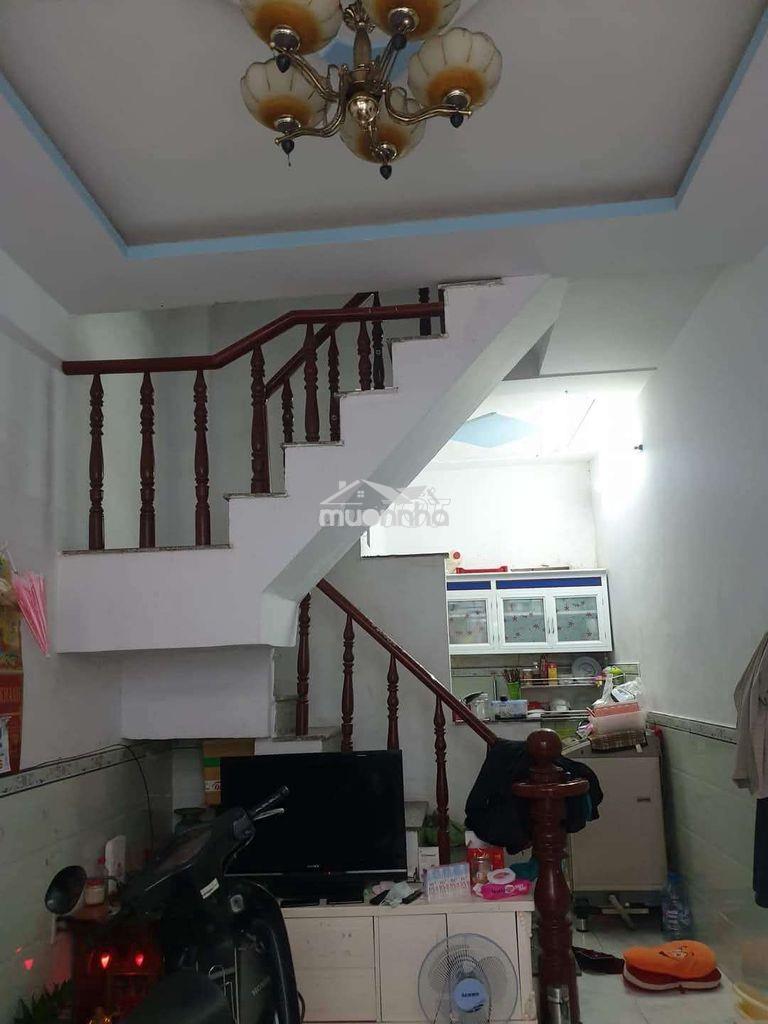 Nhà 1 lầu, 2 pn, đường hiệp thành 17