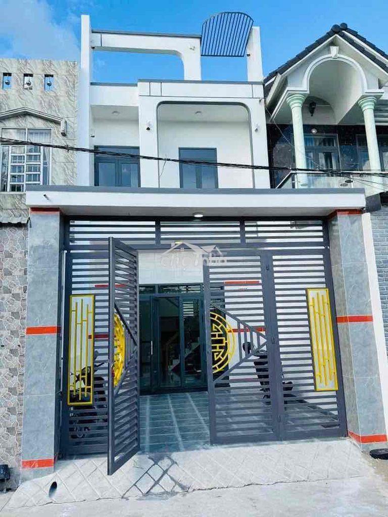 Nhà phố đã hoàn công ngay chợ quang vinh khánh bình tân uyên