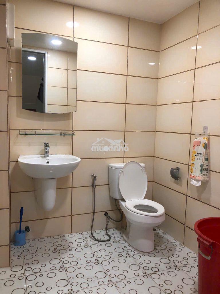 Nhà 8x20m,4l,6 máy lạnh khu tên lửa giá 45tr/tháng - 3