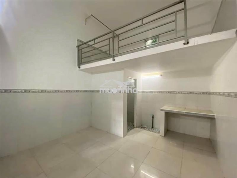Cho thuê phòng trọ giá rẻ gác cao cực thoáng ở đình phong phú, quận 9