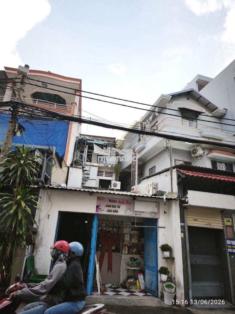 Phòng lâu 2 ban công , giáp phan văn trị, phạm văn đồng,lê quang định