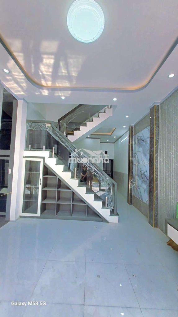 Nhà 1 trệt 1 lầu ngay trục 16 - 3