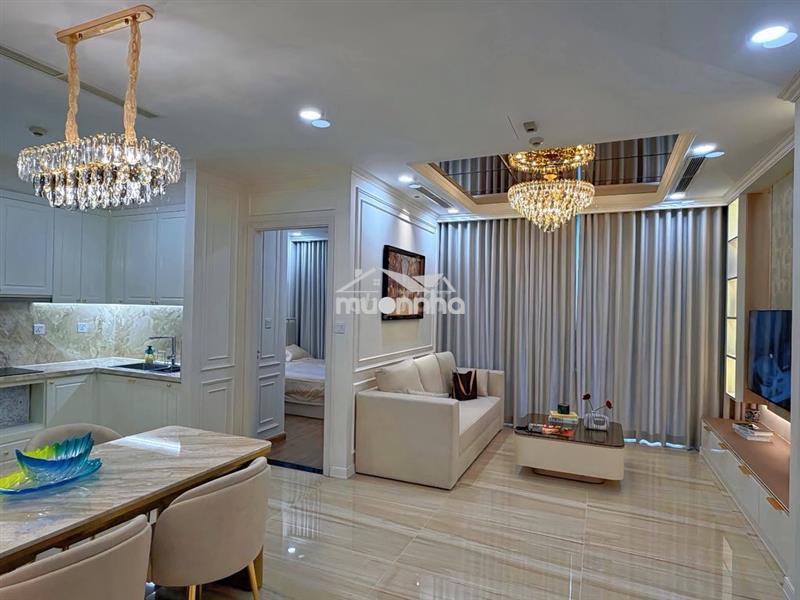 Bán gấp căn 2pn 10 tỷ, 82m2, toà landmark, có sổ tại vinhomes central