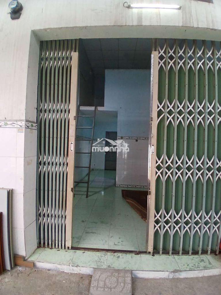 Phòng ở thích hop 2 vợ chồng đứa con