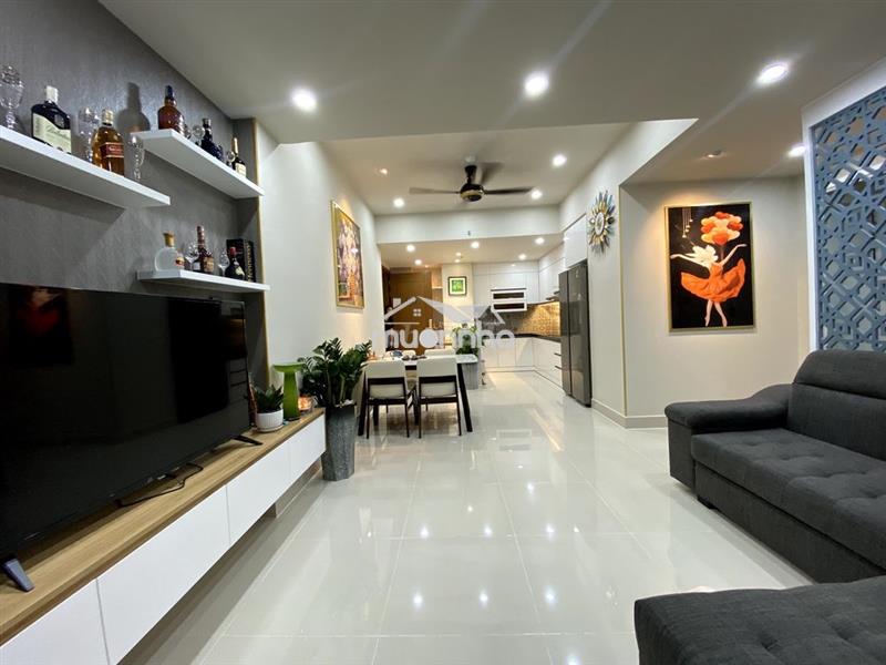 Gọi cho em nếu anh chị đang tìm thuê căn hộ " the park residence "