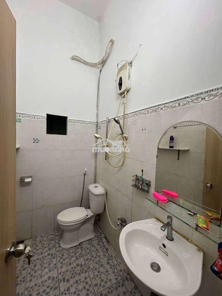 Nhà lầu dt 90 m gần chợ tân long - 2