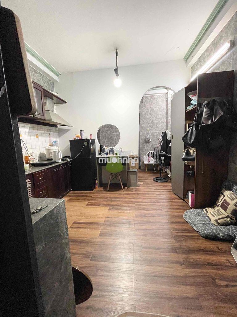 Phòng tách bếp full nội thất