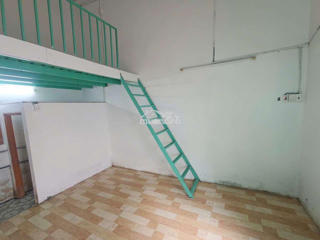 Phòng liên khu 56 có máy lạnh giá 2,5tr - 2