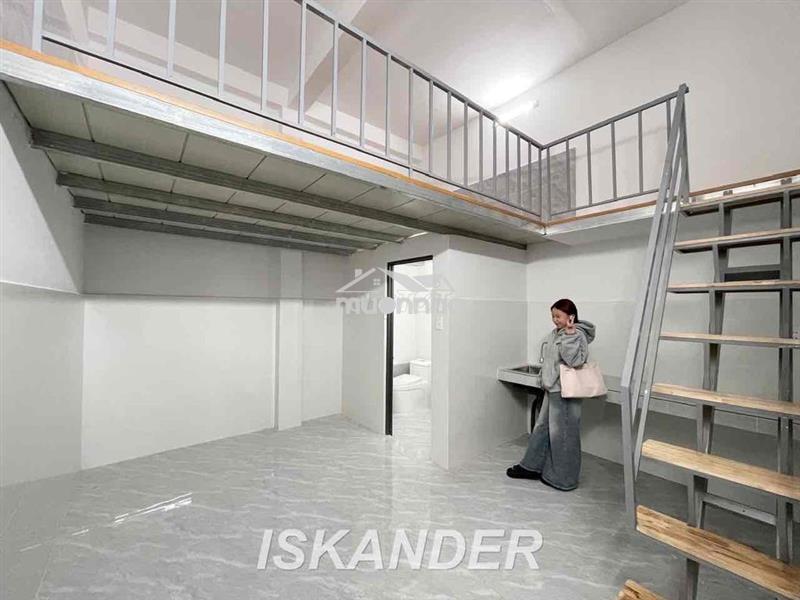 Dãy trệt liền kề sẵn máy lạnh mới gần kcn tân tạo