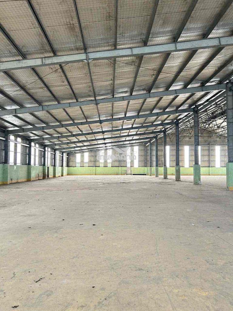 Cho thuê kho khuôn viên 4500m  dĩ an, bình dương - 2