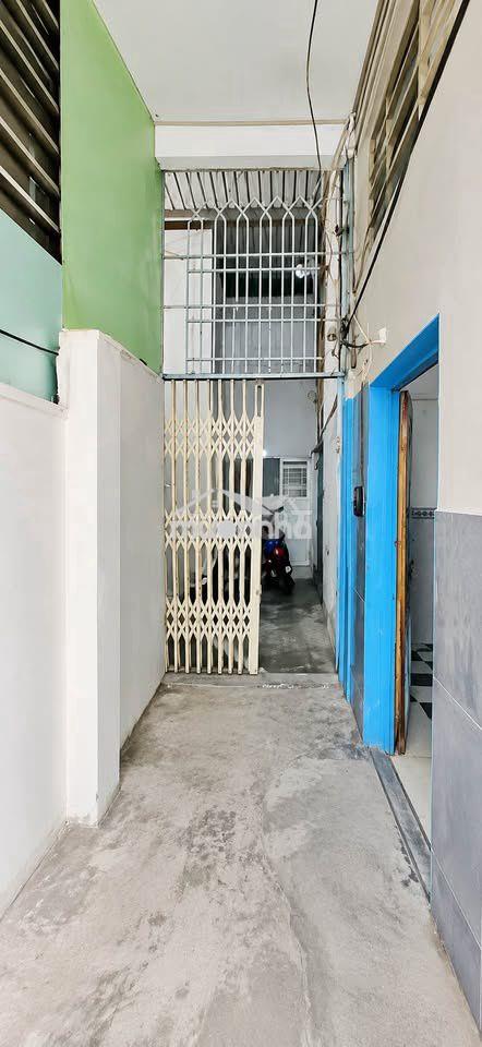 Siêu phẩm tân phú - sát vách bàu cát tân bình - chỉ 2.4 tỷ! - 2