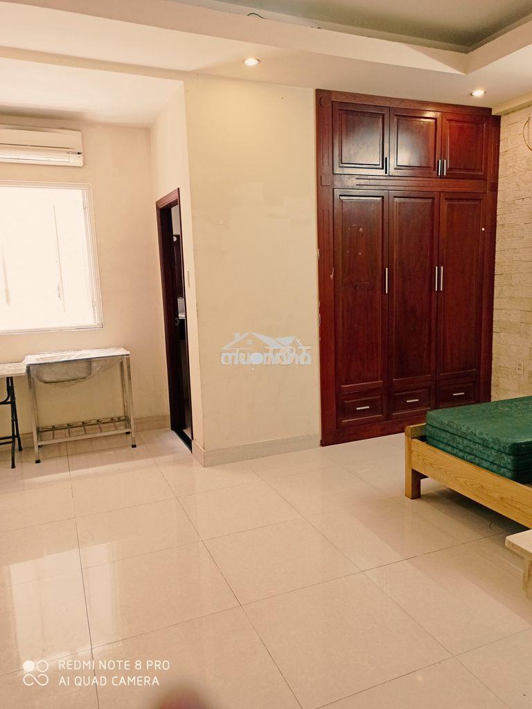 Phòng đẹp gần siêu thị lotte cộng hoà 25m2 5tr có thang máy, giờ tự do