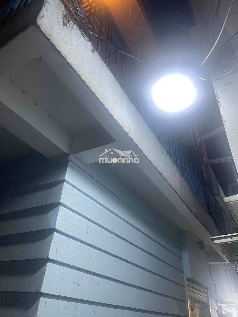 Nhà bán đường tôn đản f14q4