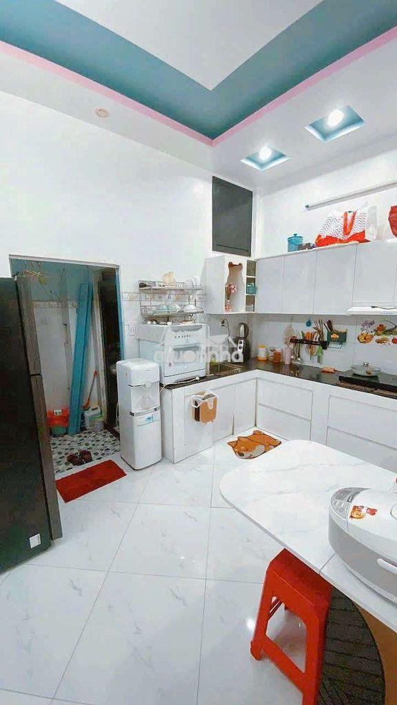 Bán  nhà gò dầu - hẻm ôtô thông - 4.4x16m - 3tầng btct, 3pn giá 6.x tỷ - 3