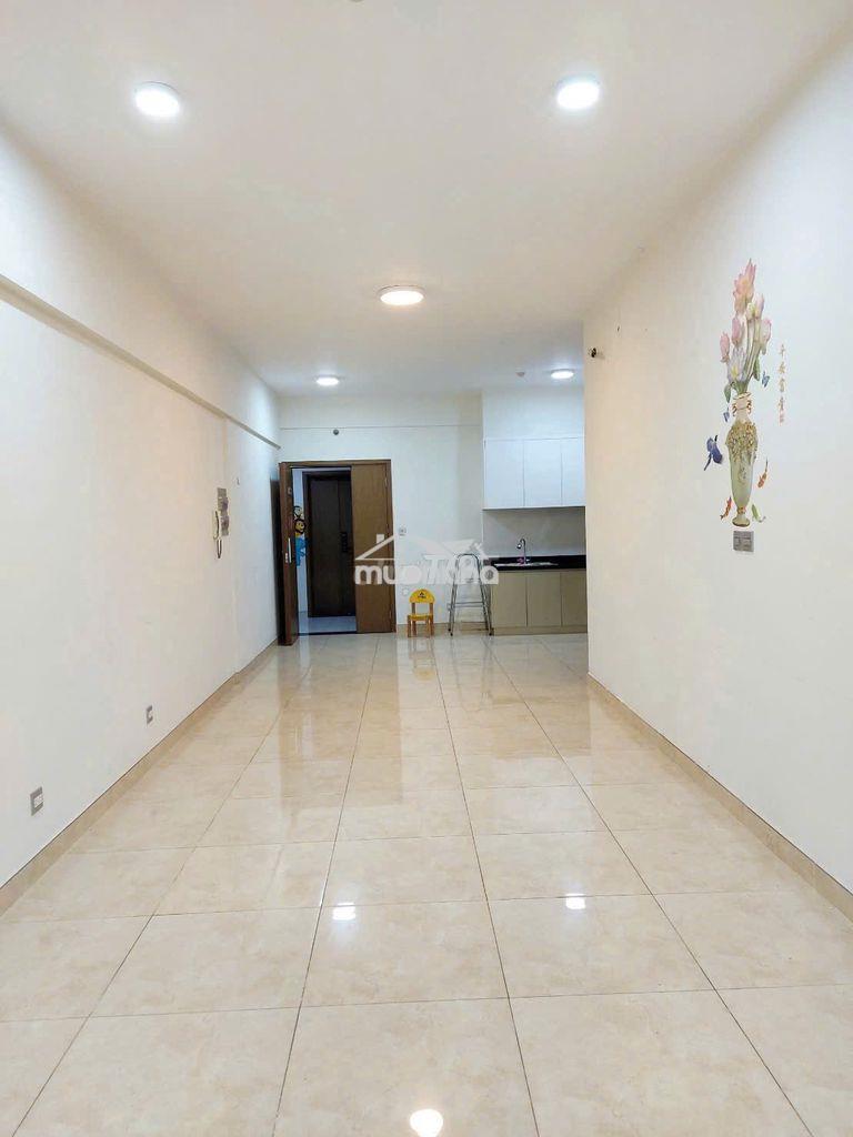 Cho thuê giá rẻ 3pn - 94m2, luxgarden, 9.5 triệu , 4 máy lạnh - 2