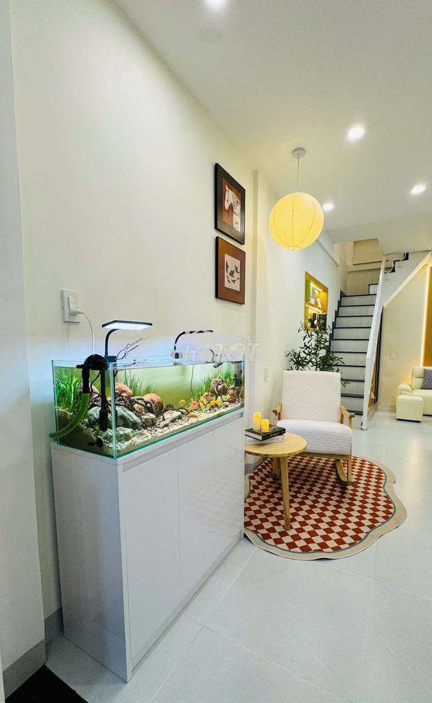 Chính chủ bán nhà 2 tầng trần cao vân gần biển sát chổ để ô tô - 2