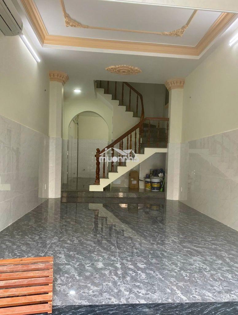 5pn, 3wc. nhà 3 lầu hẻm xe hơi 286 tô hiến thành, p15, q10. dt: 4x14m - 2