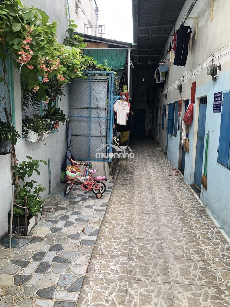 Phòng trọ giá rẻ 18m2 gần ngã ba chùa hóc môn