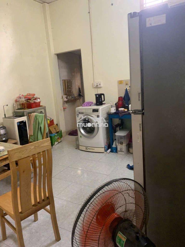 Bán nhà sổ chung giá rẻ chợ tân bình dĩ an 143m giá 1ty650