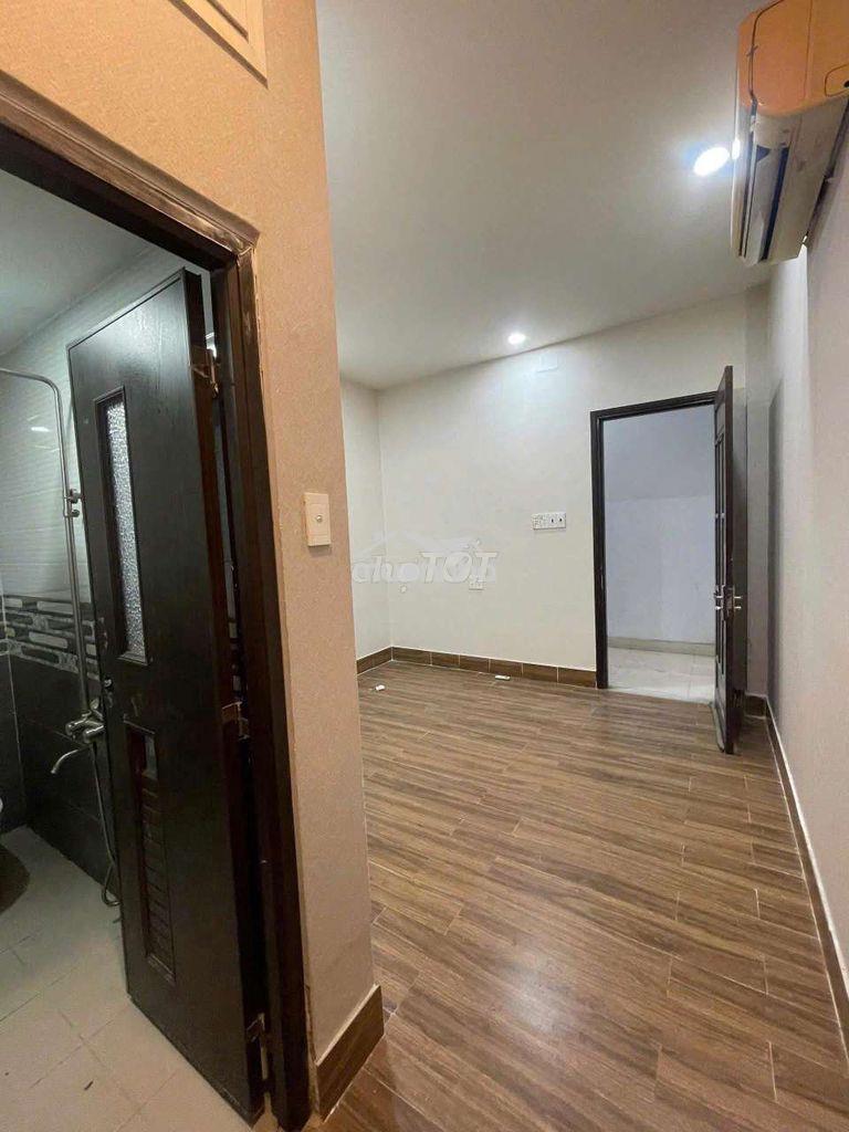 Phòng máy lạnh, wc riêng gần ngã tư gò mây, ql1a nhà mới