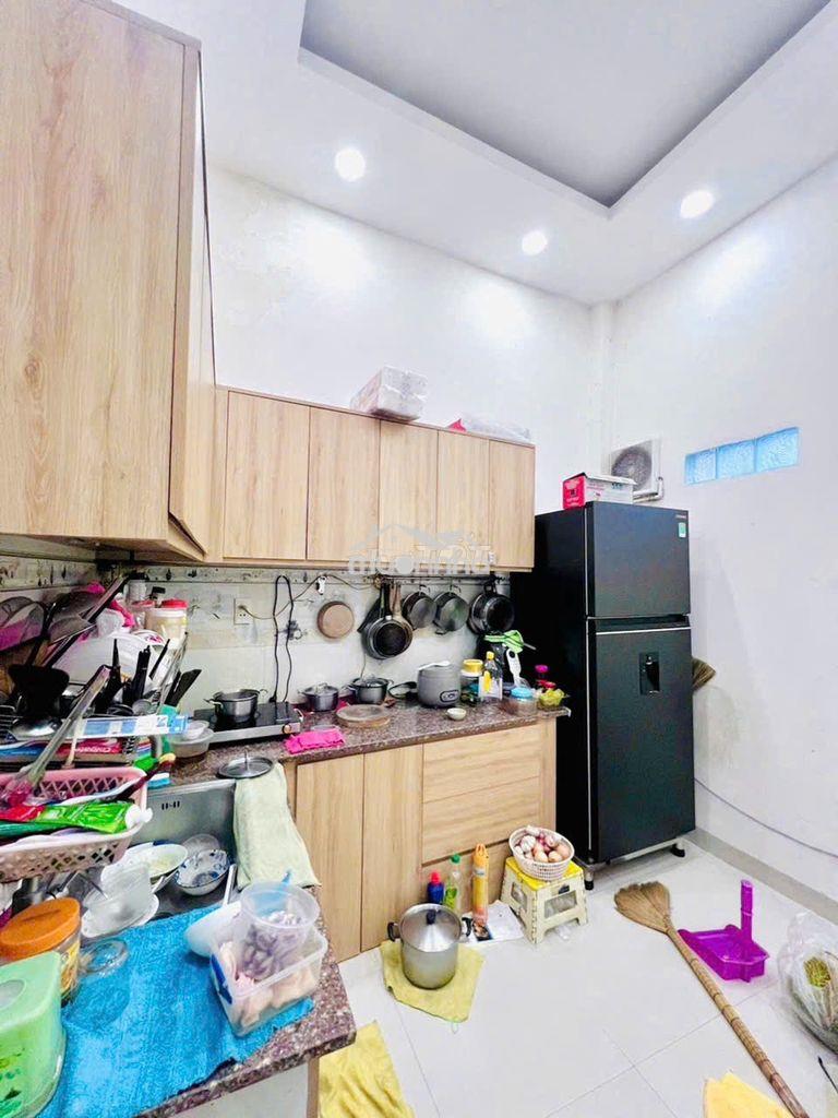 Hàng hiếm nhà 2 tầng 42m2 - hẻm xe hơi 7 chỗ ngay trường đh hutech  - 2