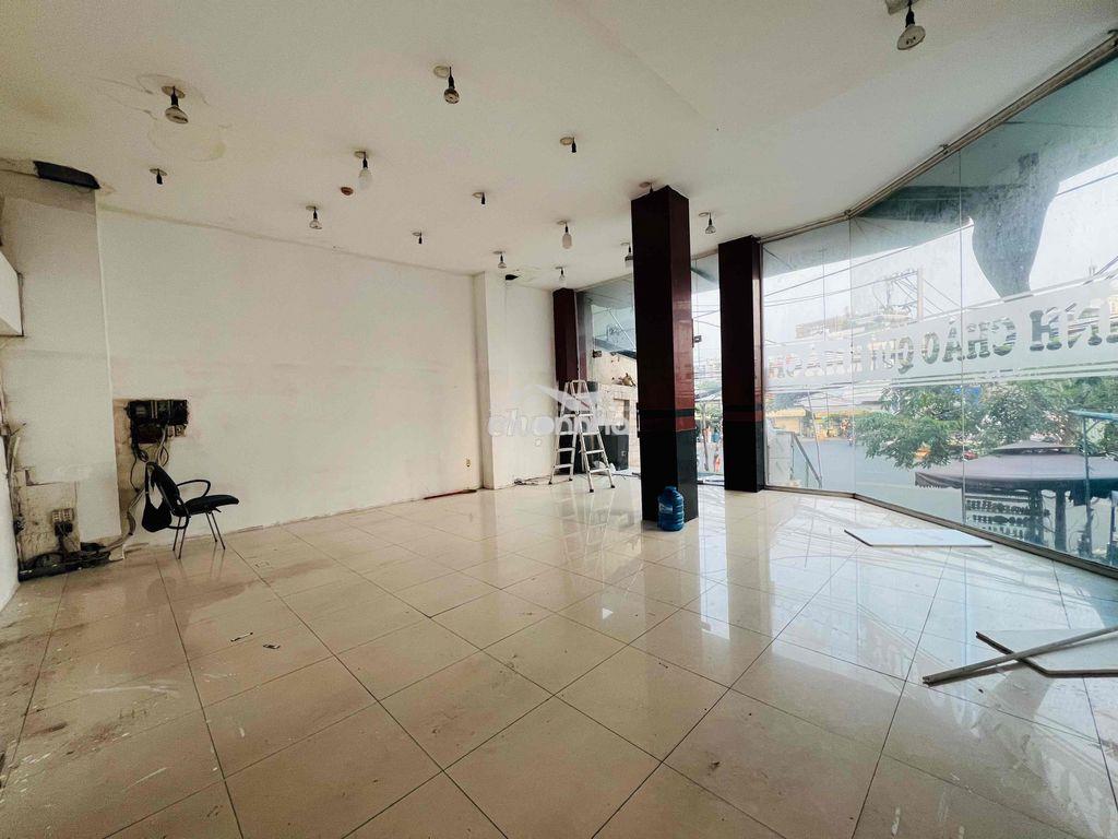 Chính chủ cho thuê mặt bằng giá rẻ,gần bến xe miền tây, ngã tư rộng - 3