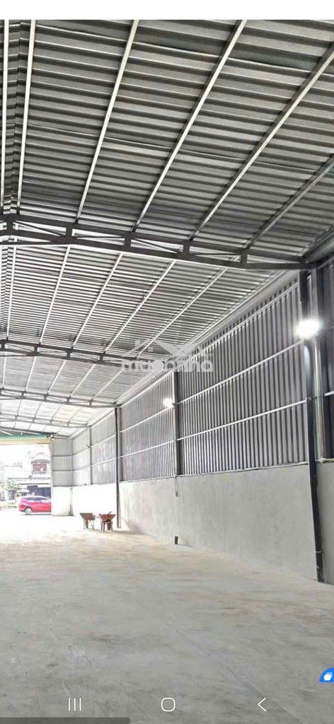 Cần cho thuê xưởng ptch q12 dt 550m. giá 50 triệu tl xe công - 2