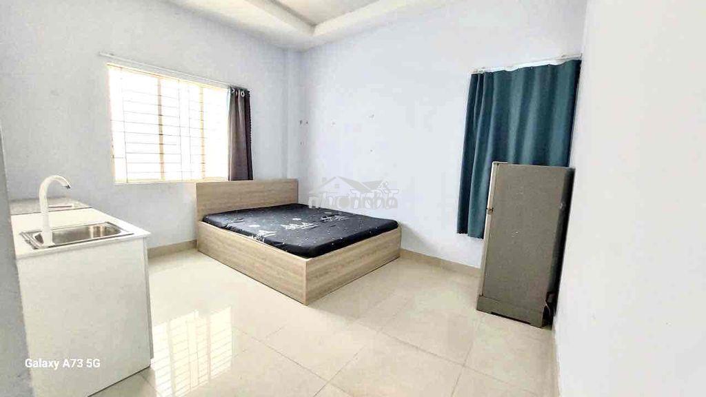 Studio full nội thất có kệ bếp – cửa sổ lớn thoáng mát – dương bá trạc - 2