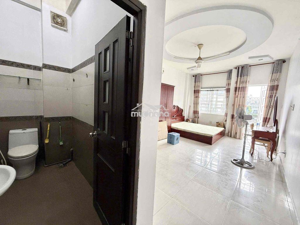 Studio ban công full nội thất siêu rộng ngay đầm sen - 4
