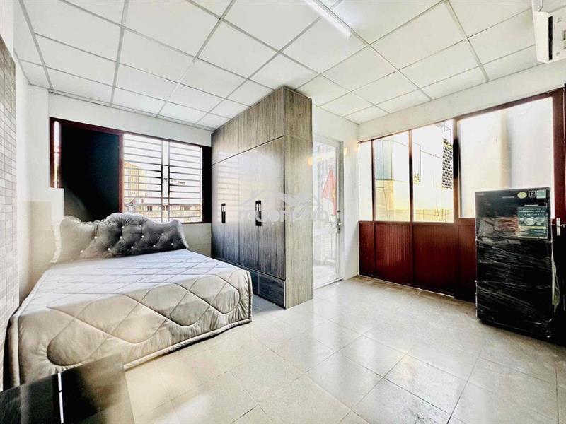 Căn hộ quận 10 cao cấp - ban công lầu 1 thông thoáng