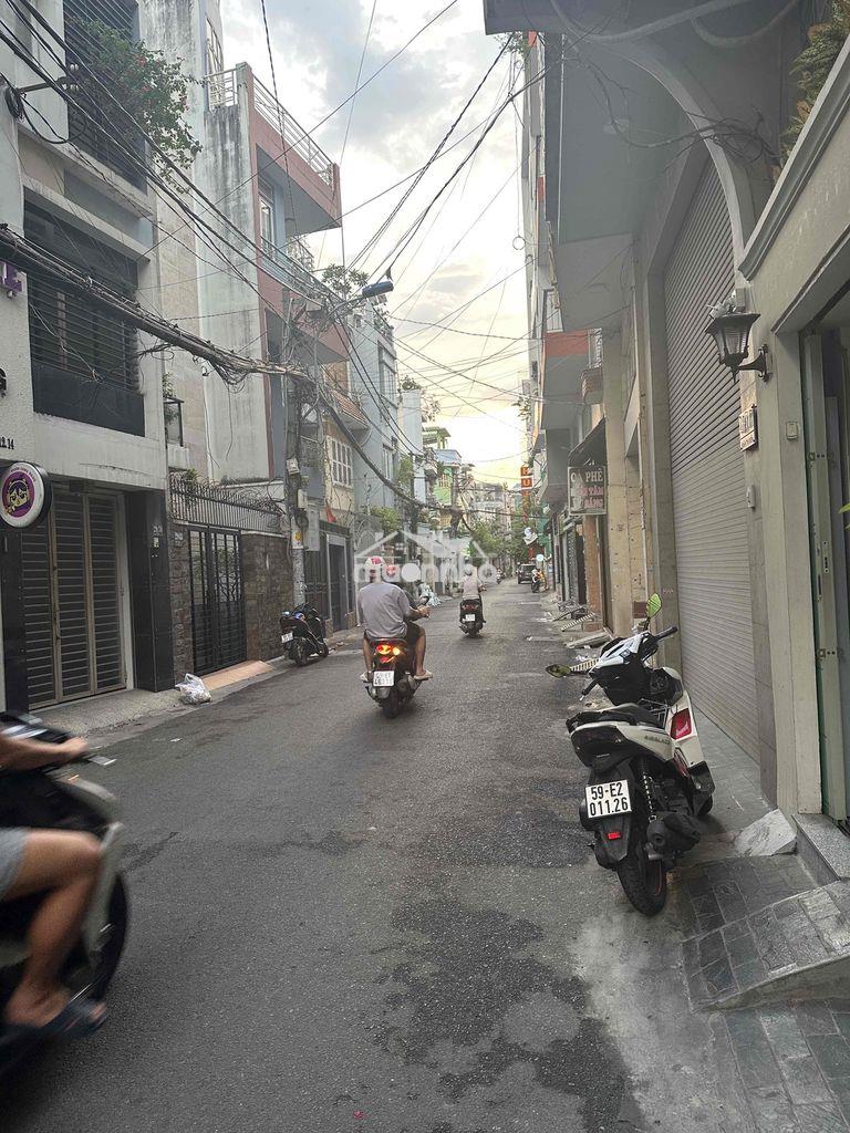 Nhà hxt vip 29/ đoàn thị điểm- dt 7,5x7m - 4pn -18tr
