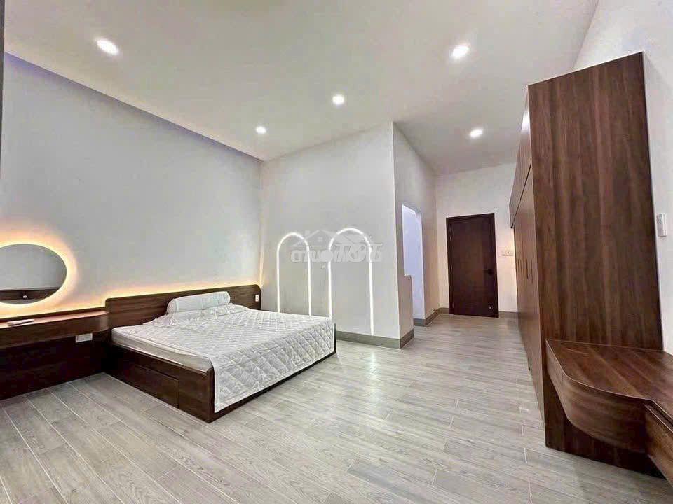 Nhà mới xây 1 trệt 1 lầu ở tdm giá 2 tỷ 4, đường 6m, sân 5m + vườn 10m - 2