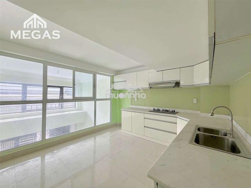 Cho thuê phòng rộng tách bếp 40m2 không nội thất - gần ngã 4 bốn xã📍